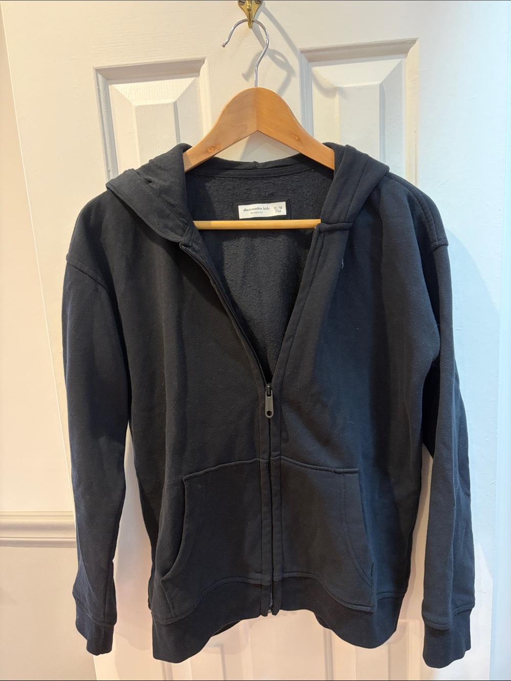 Classic Zip-Up Hoodie in Black